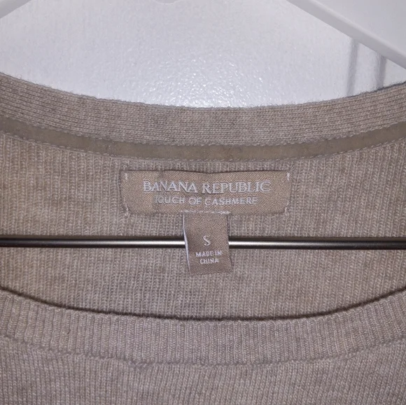 Touch of Cashmere Banana Republic oatmeal cream Sweater Small - Picture 4 of 8
